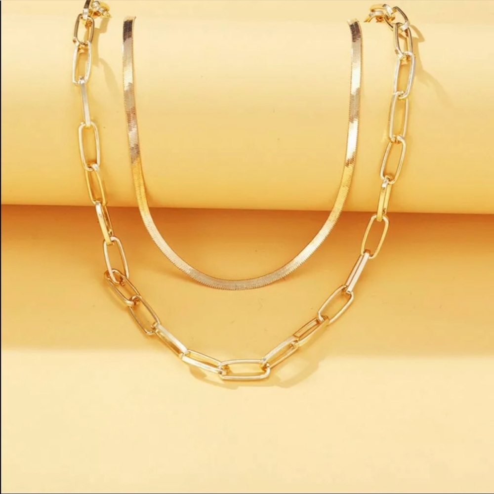 New Women’s 2 layers Yellow Gold Plated Necklace - Picture 3 of 6